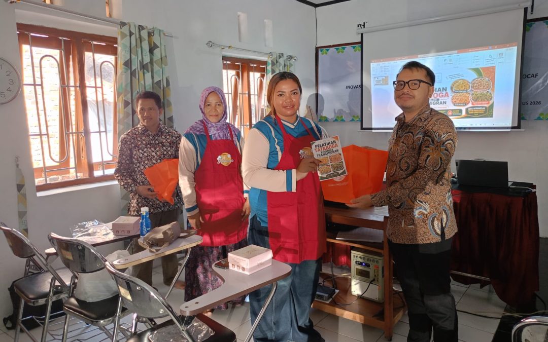 Tingkatkan Kemandirian Ekonomi Keluarga Transmigran, Bidang Transmigrasi Buka Pelatihan Tata Boga di LPK Kayu Manis